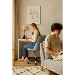 Fotel obrotowy Colin BL06 – styl i komfort do biura